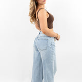 Aurora – Jeans wide leg con cordones frontales
